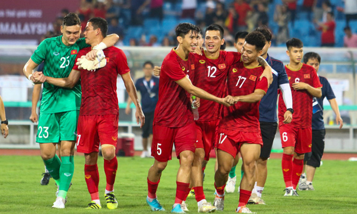 ทีมชาติไทยล่าสุด รั้งอันดับโลก เวียดนาม ตามติดอยู่ท็อป 10  